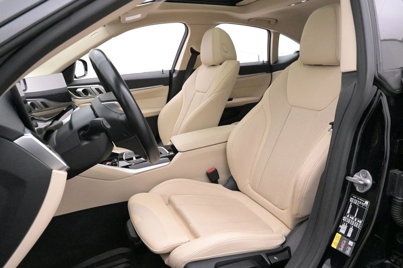 BMW i4 bild 10