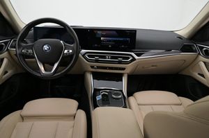 BMW i4 bild 6