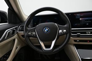 BMW i4 bild 7