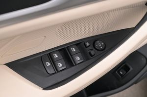 BMW i4 bild 11