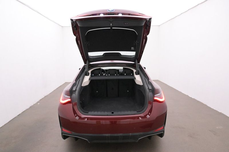 BMW i4 bild 22