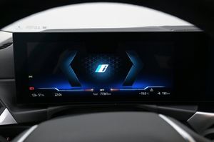 BMW i4 bild 8