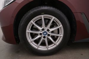 BMW i4 bild 27