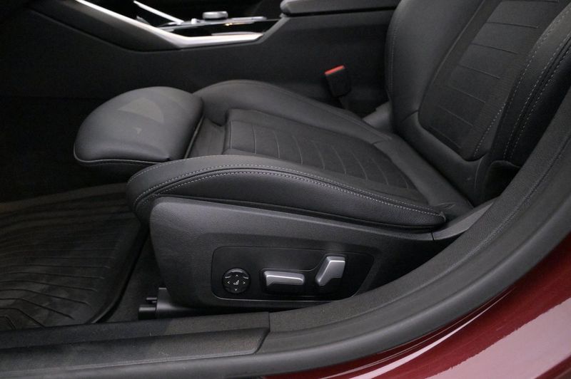 BMW i4 bild 10