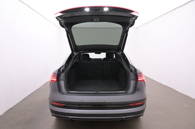 Audi e-tron Sportback bild 22