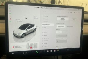 Tesla Model Y bild 15