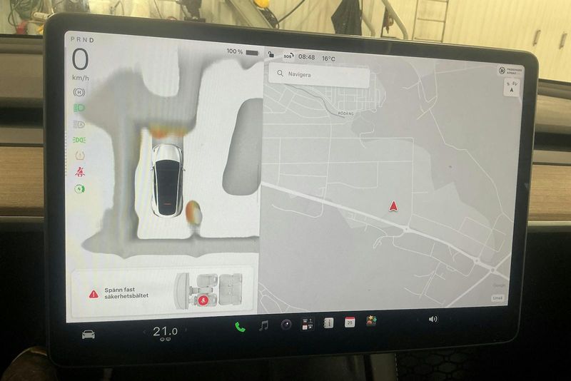 Tesla Model Y bild 12