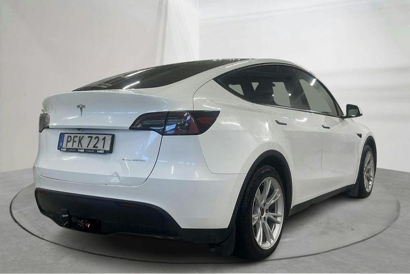 Tesla Model Y bild 3