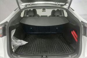 Tesla Model Y bild 9
