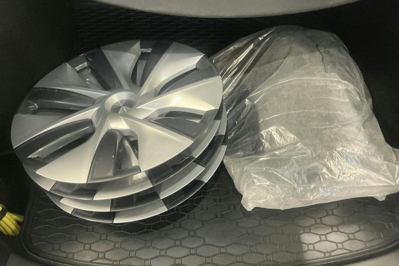 Tesla Model Y bild 27