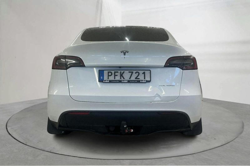 Tesla Model Y bild 5