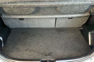 Toyota Yaris bild 12
