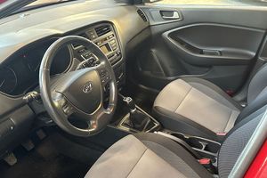 Hyundai i20 bild 13