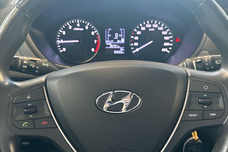 Hyundai i20 bild 15