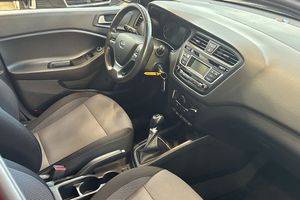 Hyundai i20 bild 10