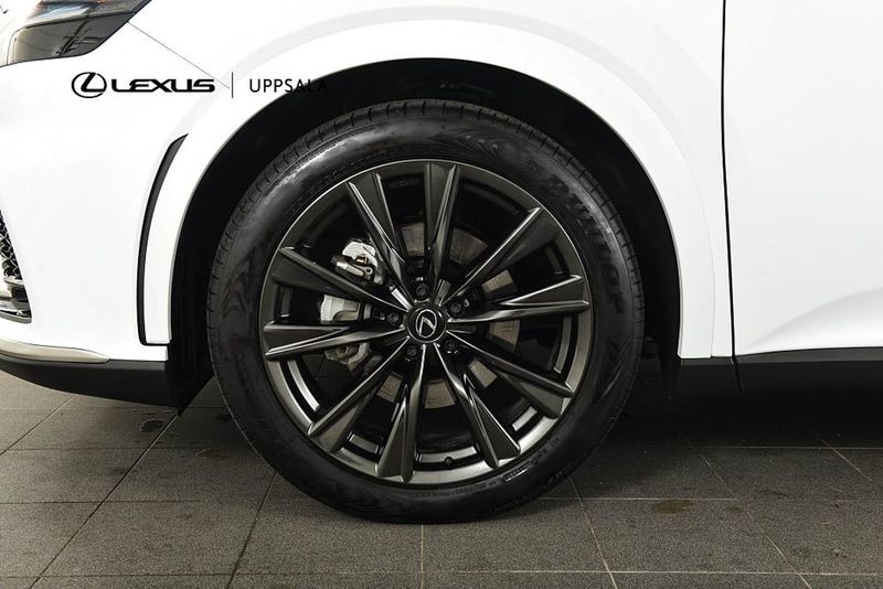 Lexus RX bild 17