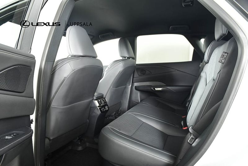 Lexus RX bild 7