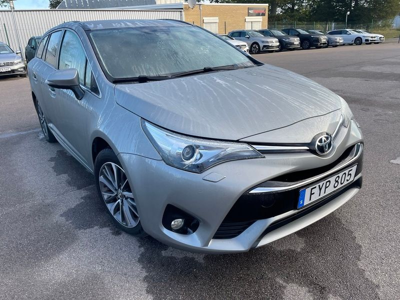 Toyota Avensis bild 2