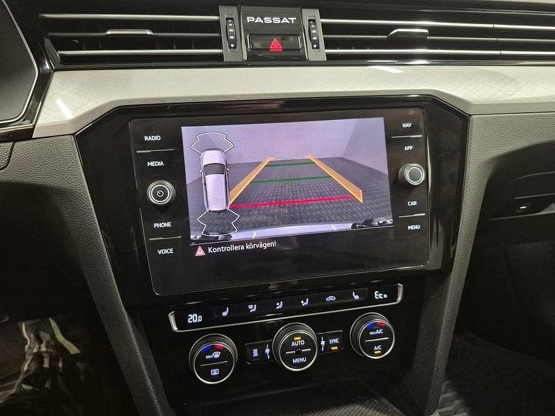 Volkswagen Passat bild 8