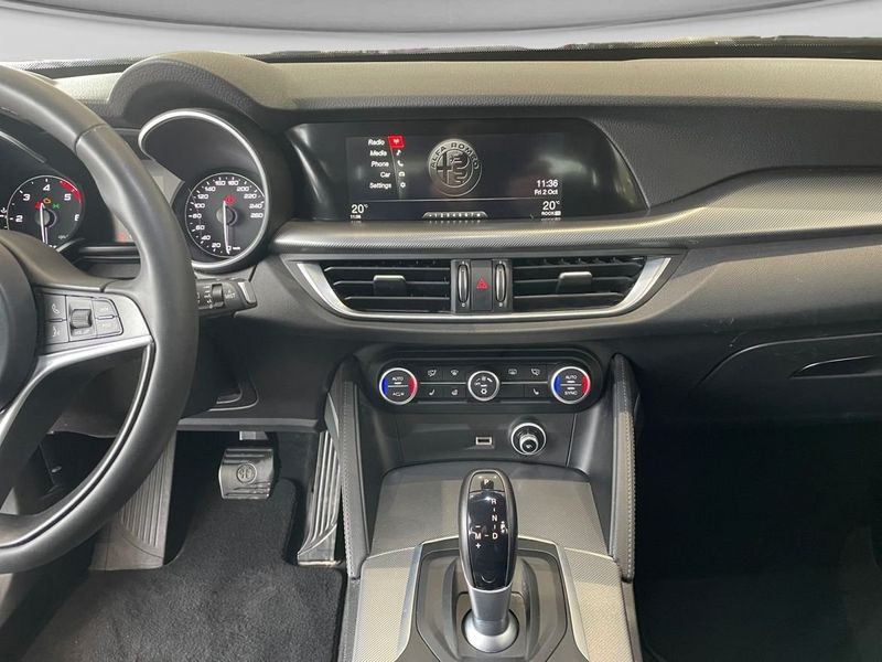 Alfa Romeo Stelvio bild 8