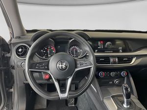 Alfa Romeo Stelvio bild 9
