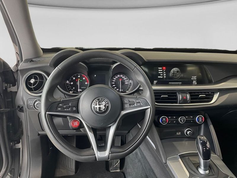 Alfa Romeo Stelvio bild 9