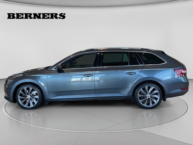Skoda Superb bild 2