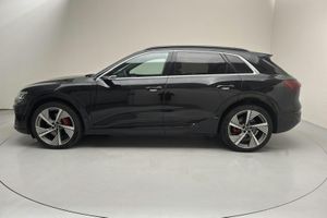 Audi Q8 bild 2