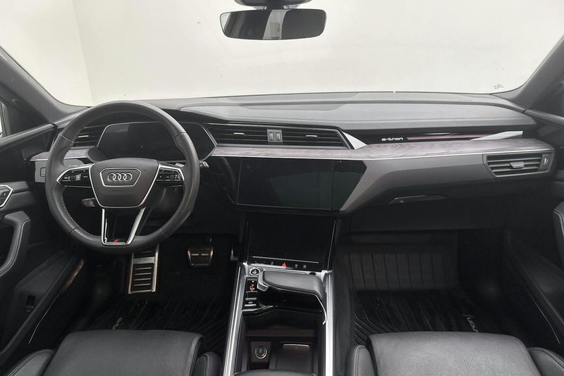Audi Q8 bild 6