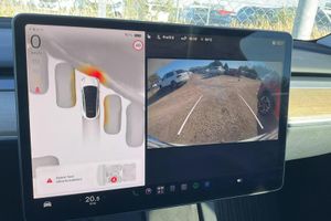 Tesla Model Y bild 13