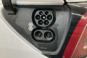 Tesla Model Y bild 17