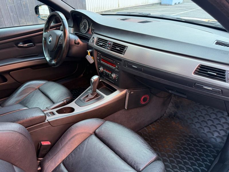 BMW 320 bild 12