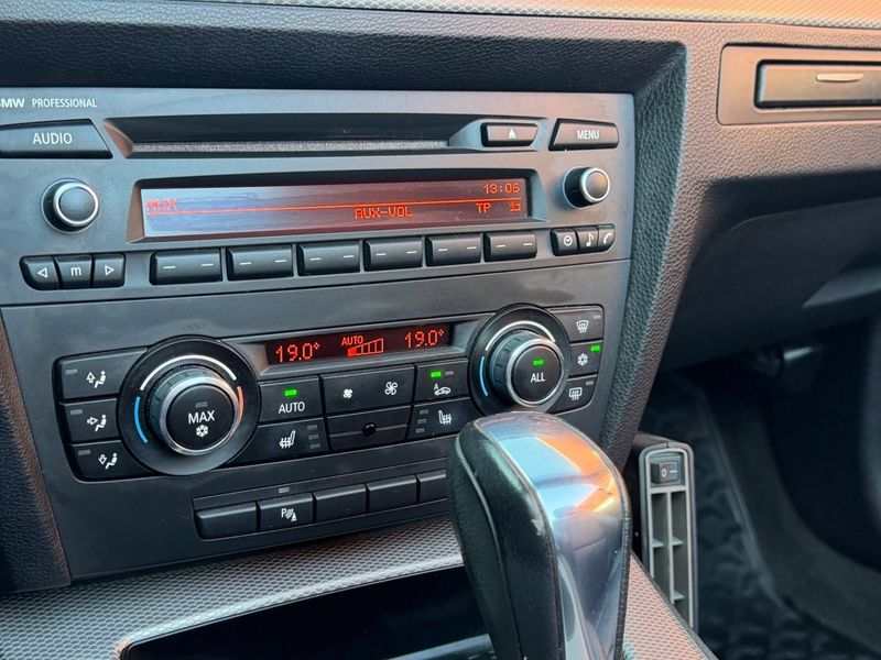 BMW 320 bild 14