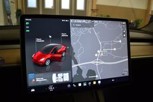 Tesla Model Y bild 18