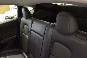 Tesla Model Y bild 13