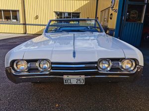 Oldsmobile Cutlass bild 6