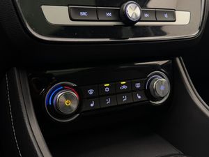 MG ZS EV bild 24