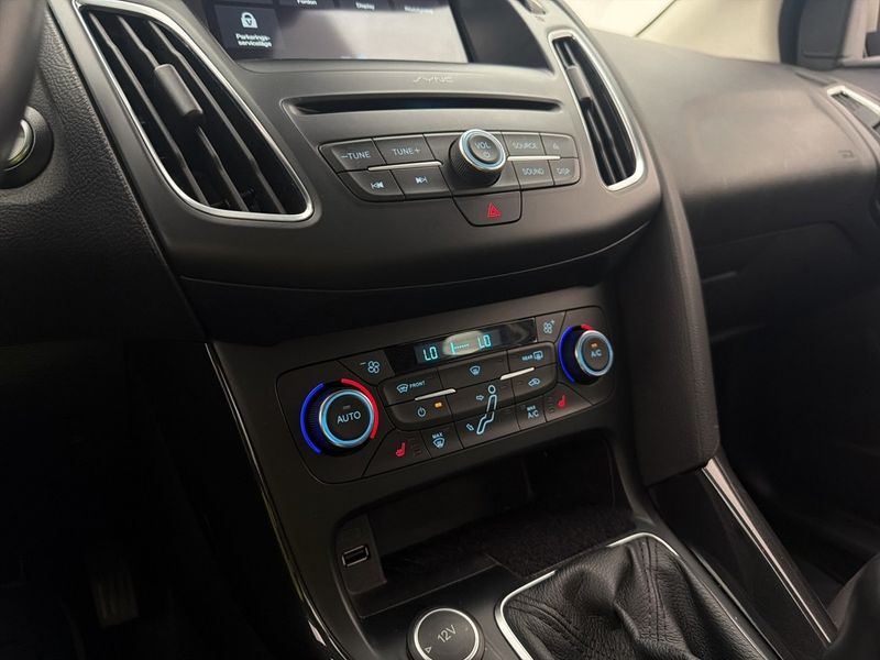 Ford Focus bild 20