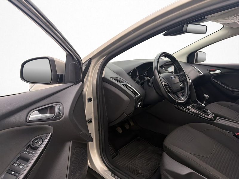 Ford Focus bild 9