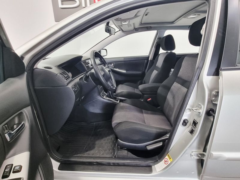 Toyota Corolla bild 5