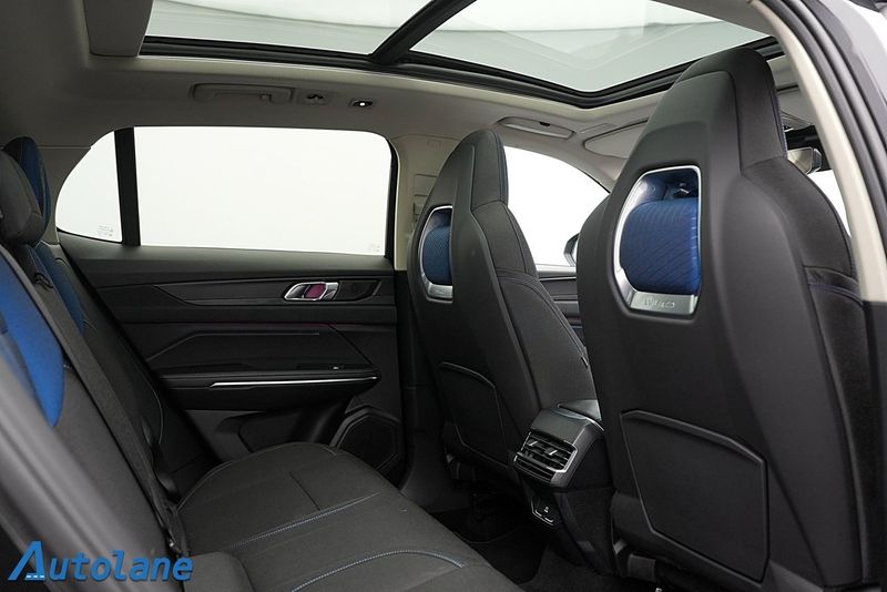 Lynk & Co 01 bild 30