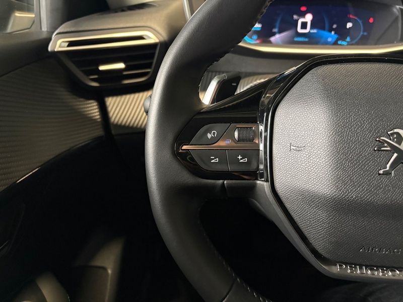 Peugeot 208 bild 16