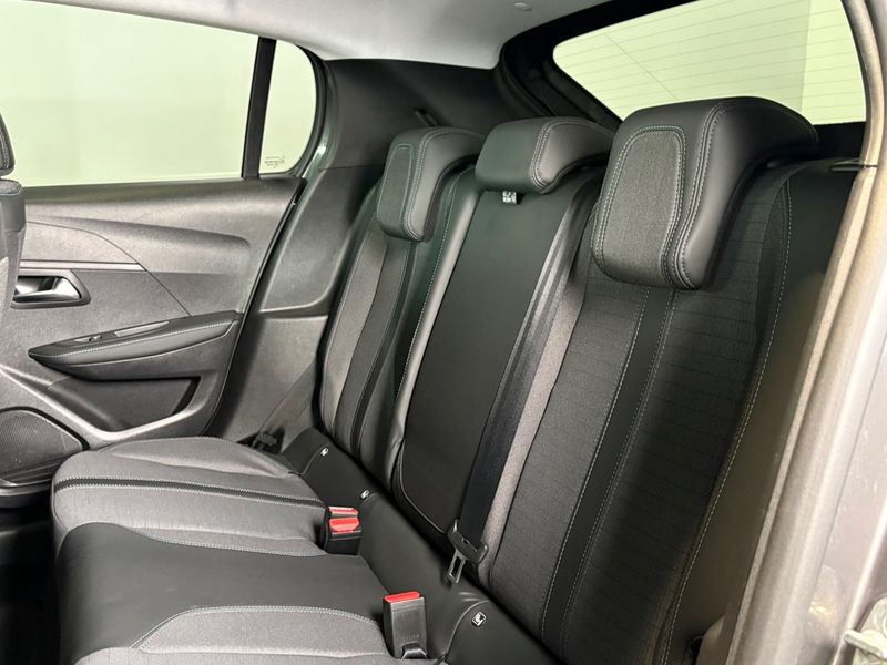 Peugeot 208 bild 7