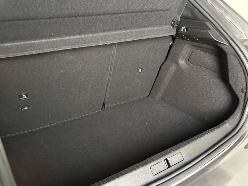 Peugeot 208 bild 6