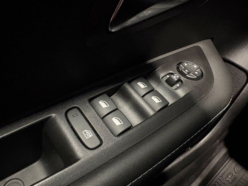 Peugeot 208 bild 17