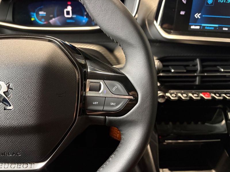 Peugeot 208 bild 19