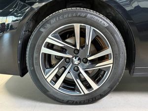 Peugeot 208 bild 20