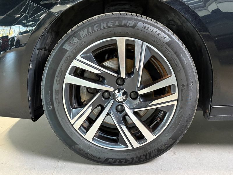 Peugeot 208 bild 20