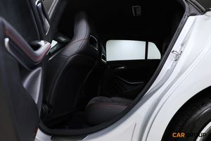 Mercedes CLA200 bild 16