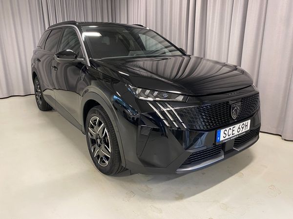 Peugeot 5008 GT Hybrid 145hk Automat. 7-sits. Vinterhjul ingår! - 2025